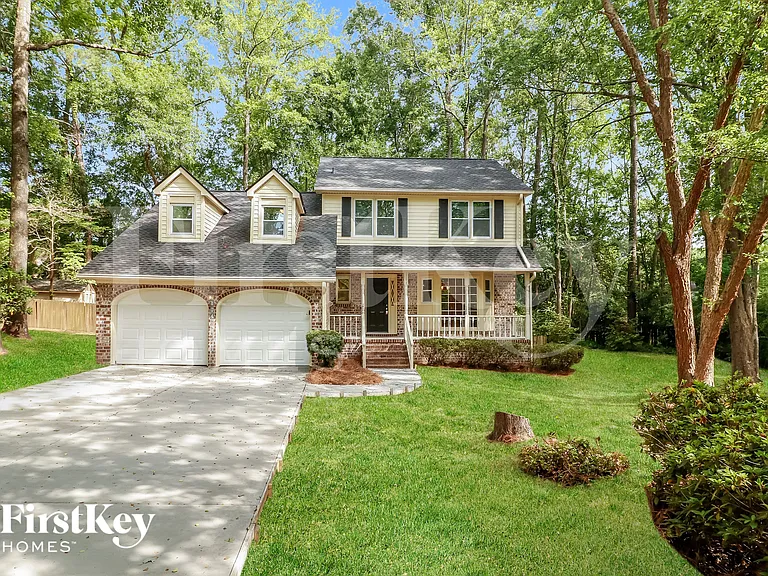 104 Beaumont Ct — Photo 1