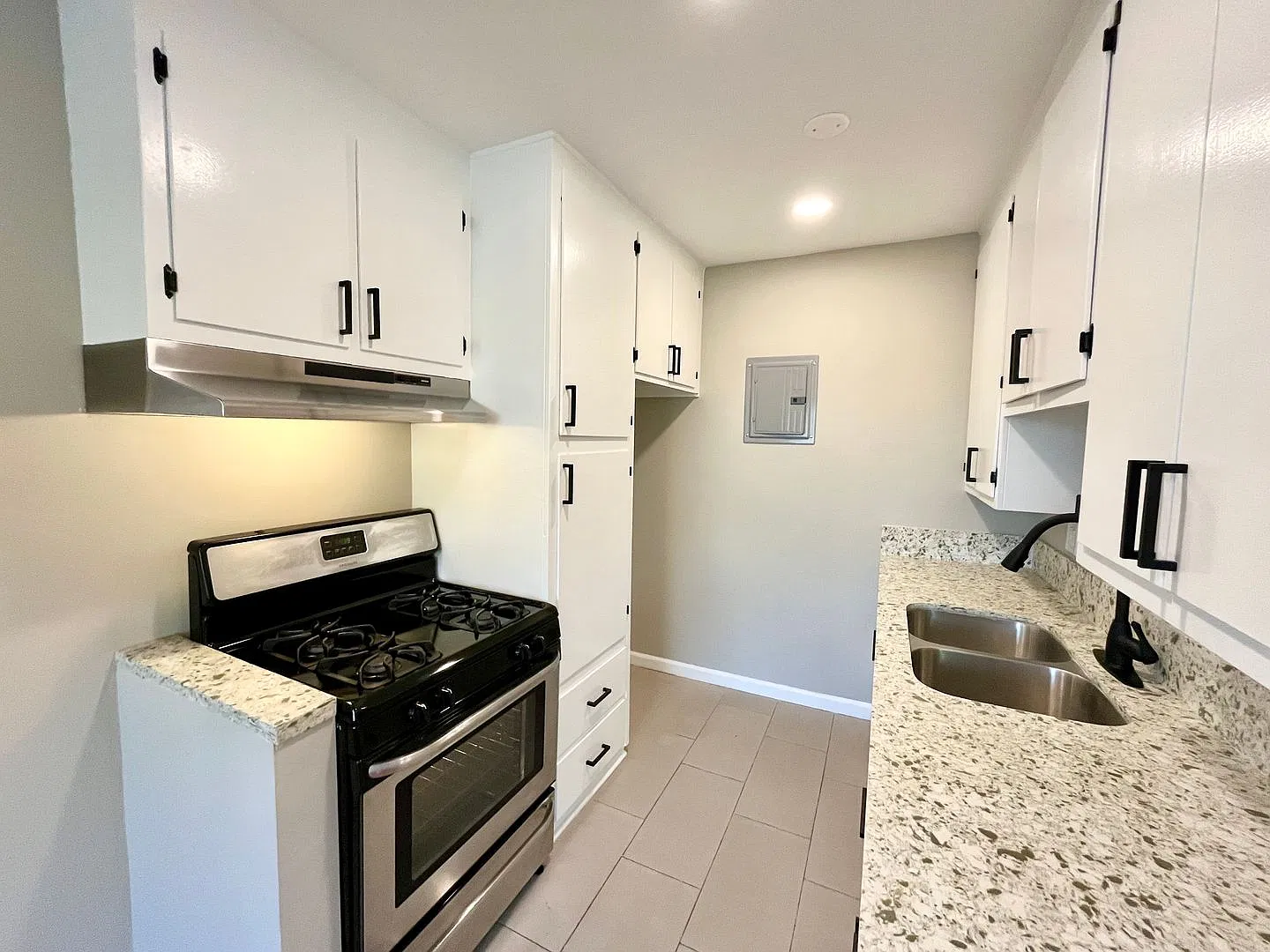 Dryden Square Apts — Photo 4