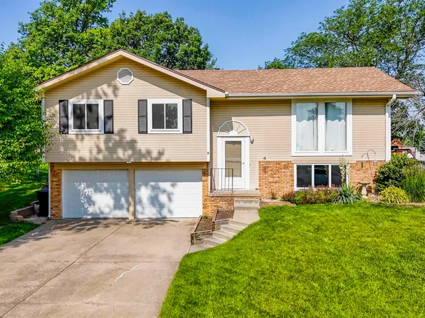 506 Corral St, Papillion, NE 68046