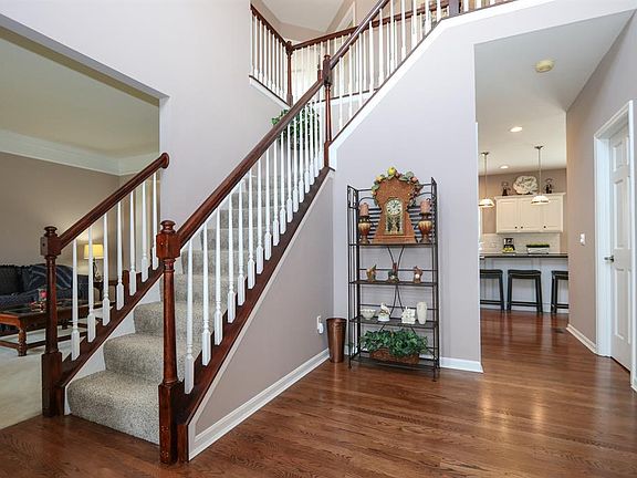 4th image of 9748 Barnswood Ln