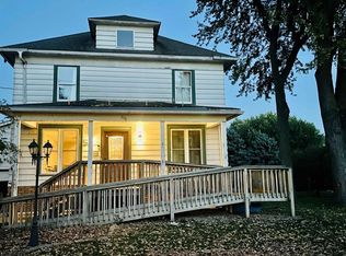 578 S Bridge St, Markesan, WI 53946