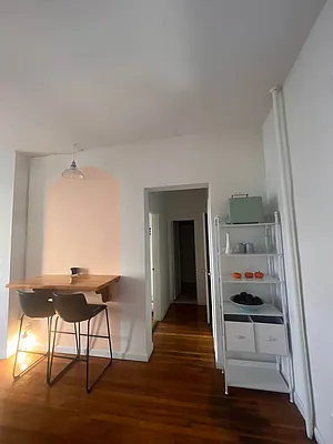 Rented by HOLTON REAL ESTATE INC. | media 16