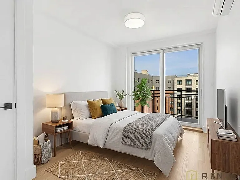 319 Lenox Rd #4E — Photo 3