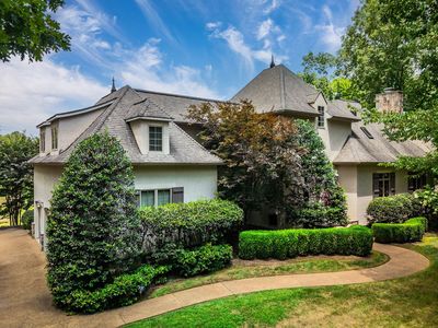 591 Ohio Ave, Signal Mountain, TN, 37377