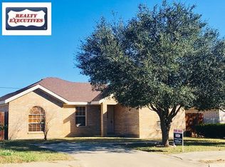 1688 Nelly Mae Glass Dr, Eagle Pass, TX 78852