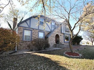 208 Arapahoe Ct, Junction City, KS 66441