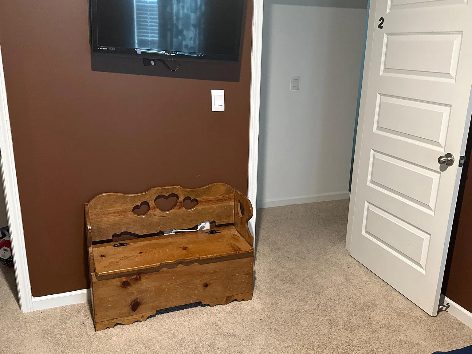 2 bed, 2.0 bath, 3000 sqft, $910 — Photo 4