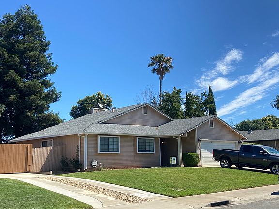 3rd image of 179 Saddle Ct