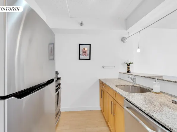 516 West 47th Street S4M image 5 of 5