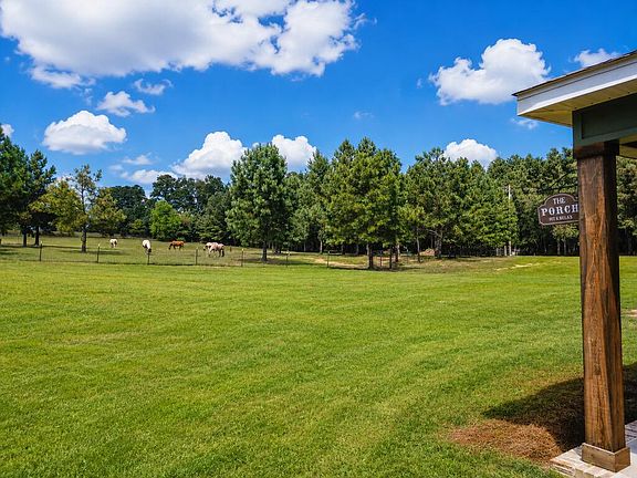 4th image of 655 Willow Oaks Dr