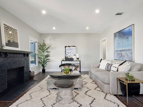 2nd image of 854 Serrano Pl