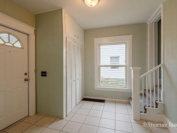4th image of 1528 Hamilton Ave NW