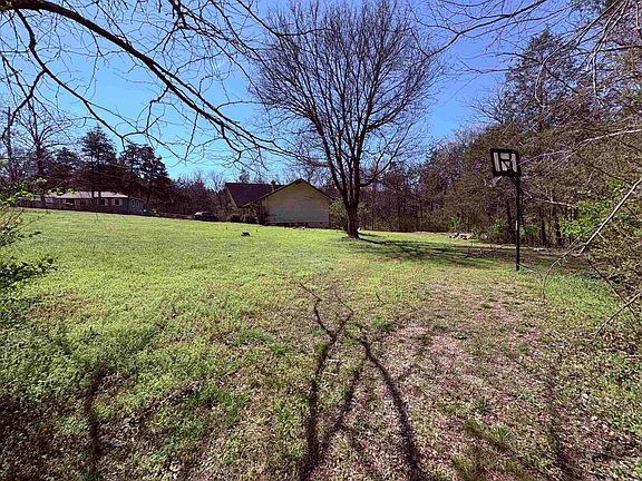5th image of 161 Cherokee Rd