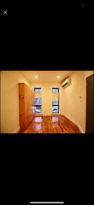 Rented by Delmark Realty LLC | media 21