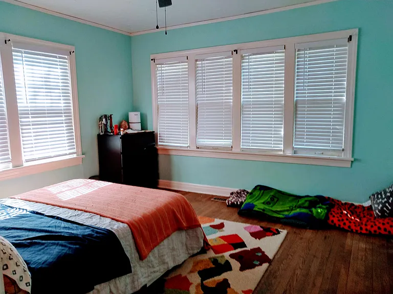 2221 E 12th Pl — Photo 10