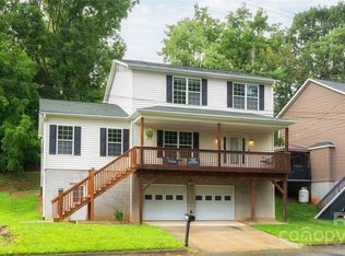 122 Choctaw St, Asheville, NC 28801