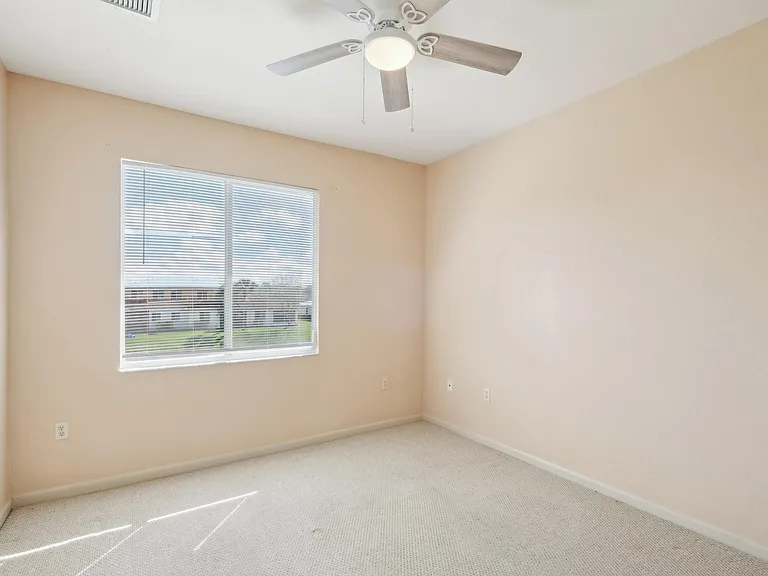2584 Stockbridge Sq SW — Photo 27