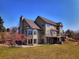 32033 Euphoria Dr, Burlington, WI