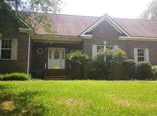 476 Riverbend Rd N, Goldsboro, NC 27530