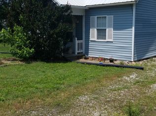 707 E 3rd St, Scammon, KS 66773