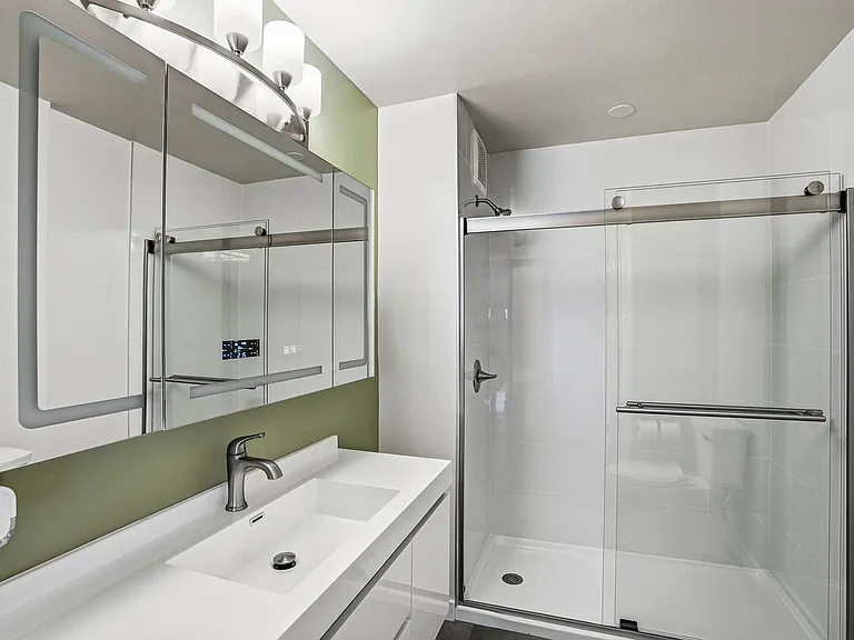 405 Bellevue Ave — Photo 23