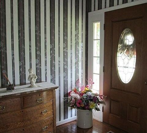 Beech Tree Dr 162 Front door