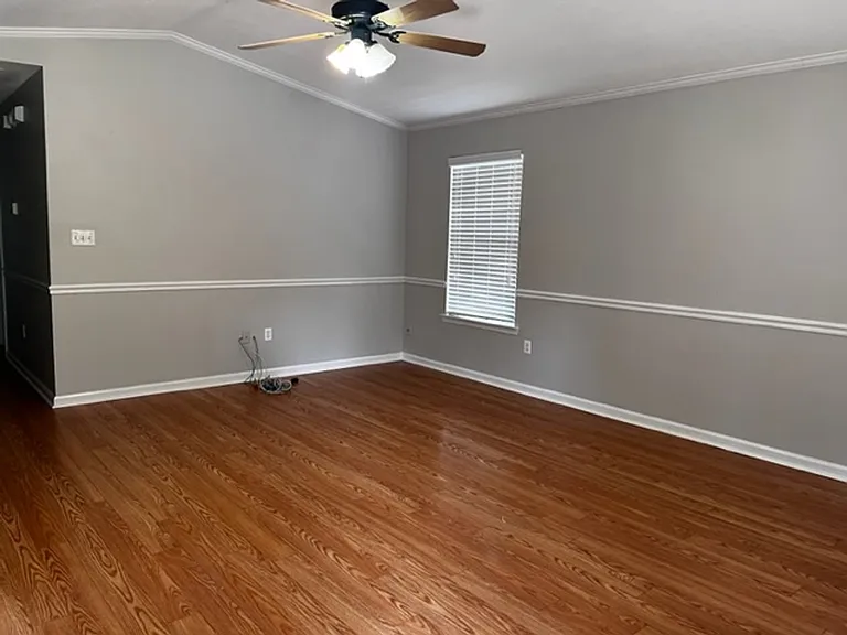 80 Hickory Ave — Photo 4