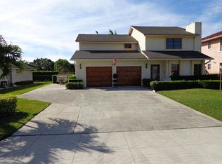 1800 Carambola Rd, Lake Clarke Shores, FL 33406