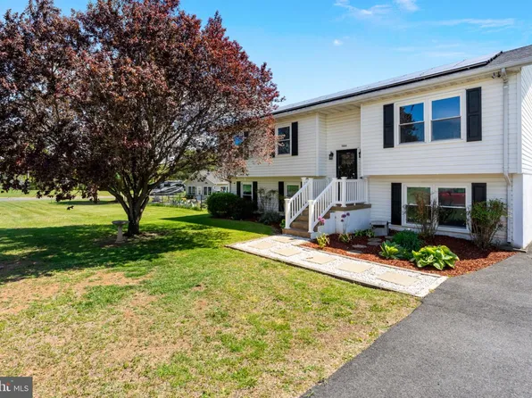 10844 Blake Ln, Bealeton, VA 22712