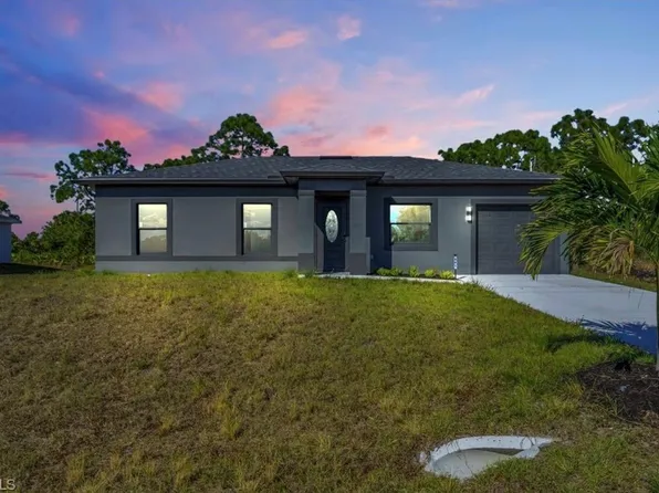 861 Chicago St E, Lehigh Acres, FL 33974
