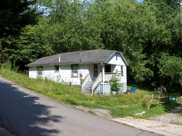 401 Ray St, Waynesville, NC 28786