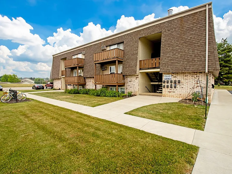 1155 N Elm St #F — Photo 12