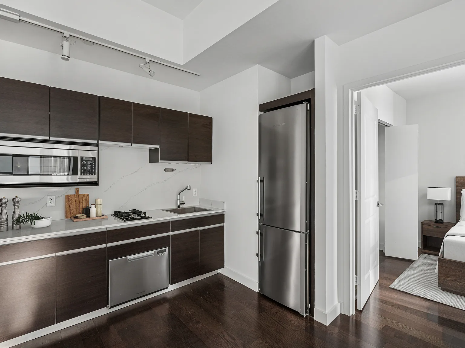 116 John St — Photo 3