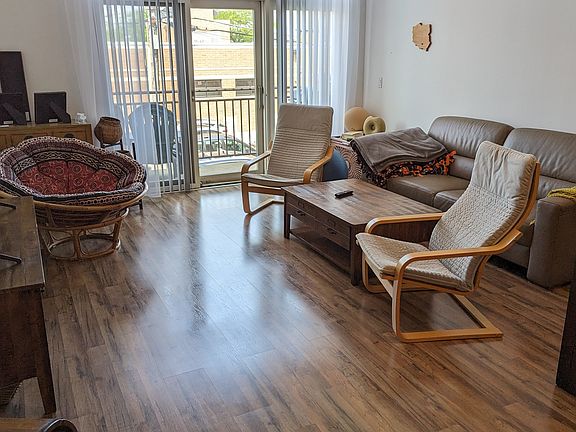 5th image of 4330 N Neva Ave Unit 201