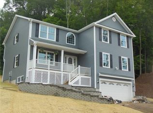 14 Chelsea Dr, Bethel, CT 06801