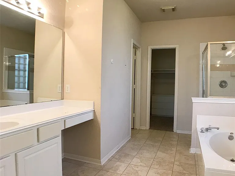 6323 Sunset Cove Ln — Photo 14