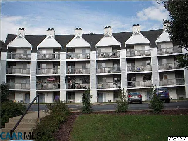 1243 Cedars Ct APT B9 photo 1
