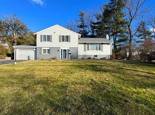 11 Country Ridge Dr, Rye Brook, NY 10573