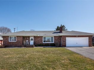 105 Lakeview Ter, Liverpool, NY 13088