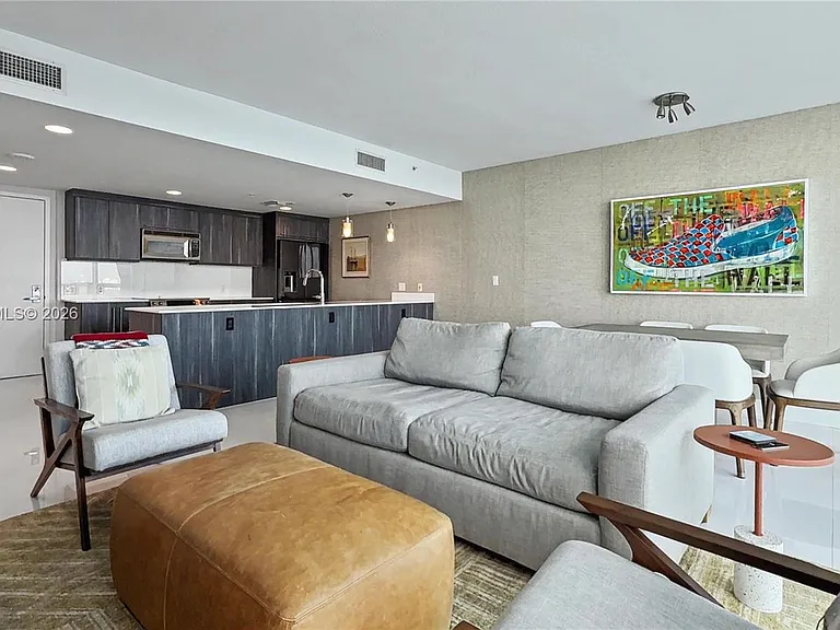 665 NE 25th St #2102 — Photo 7