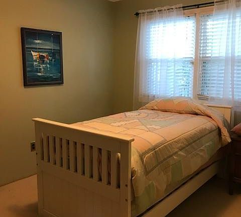 5th image of 2032 Poplar St