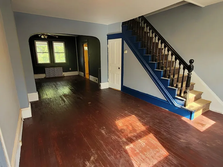 601 Front St #A — Photo 2
