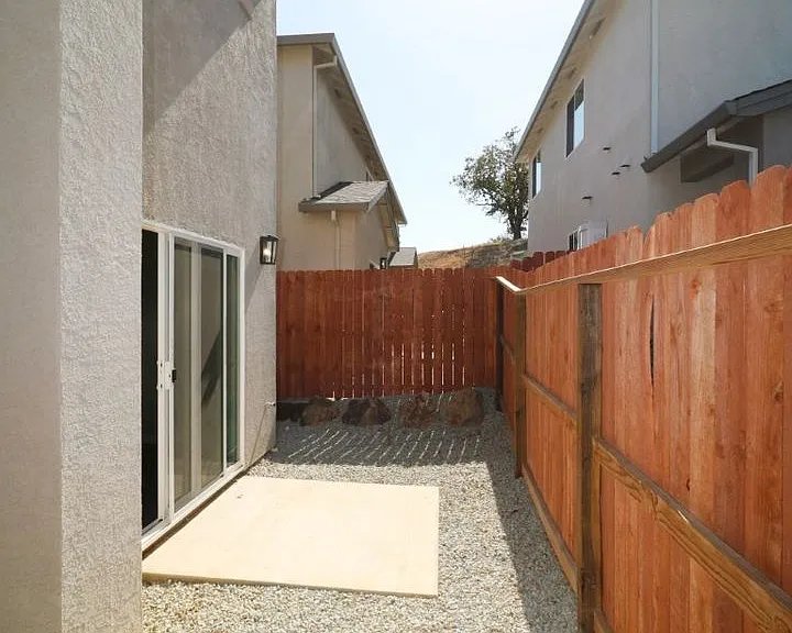 844 Mission De Oro Dr #B — Photo 19