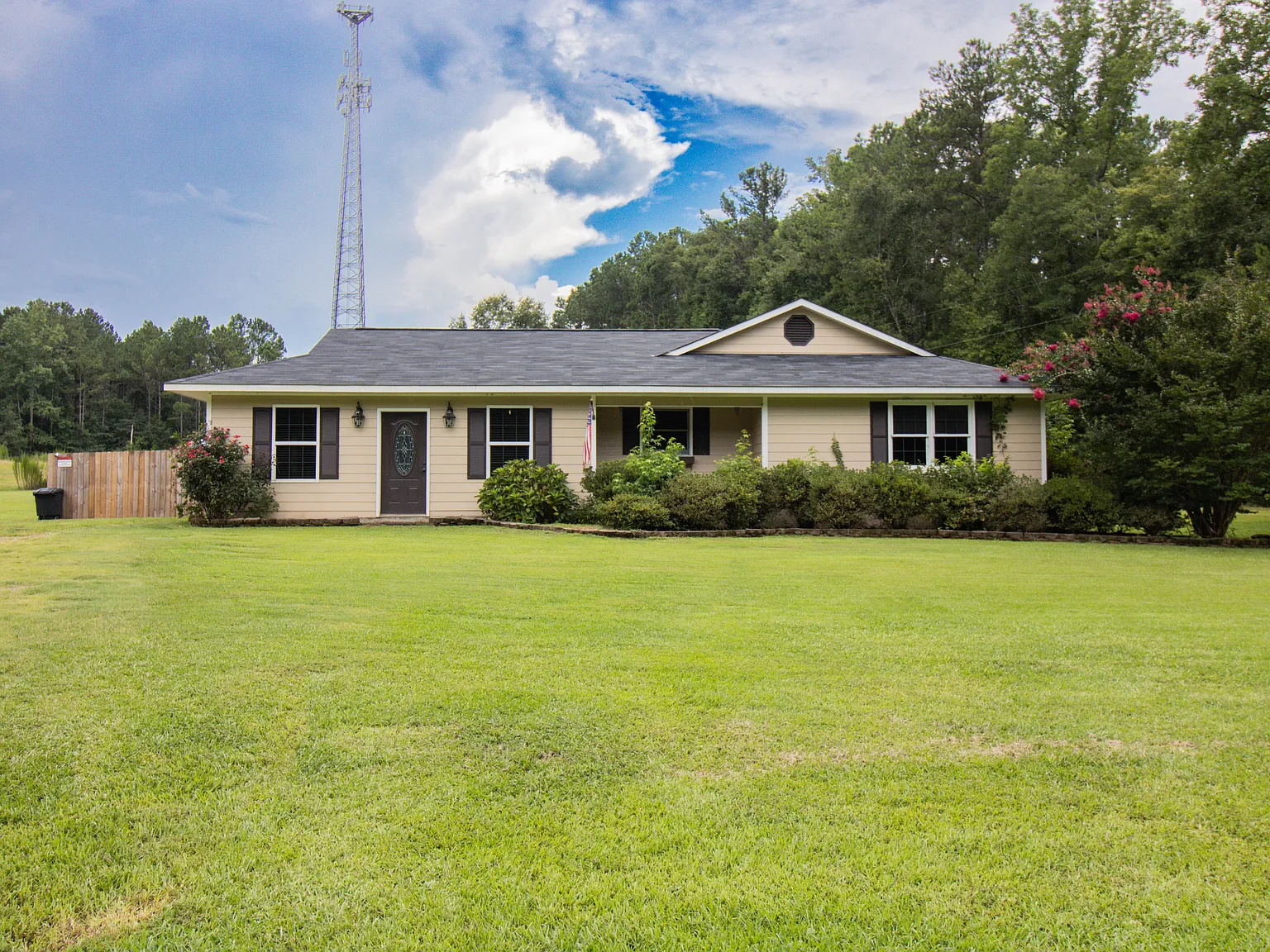 Country Living at its finest! — Photo 1