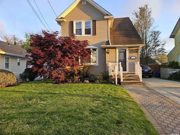 606 Baldwin Avenue, North Baldwin, NY 11510