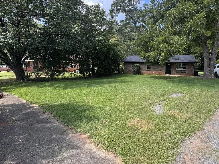 119 Worthy Dr — Photo 2