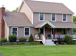 342 NW Corner Rd, North Stonington, CT 06359