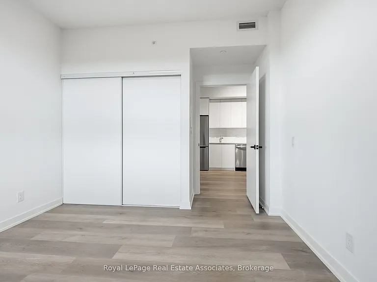 33 Erie Ave #1704 — Photo 18