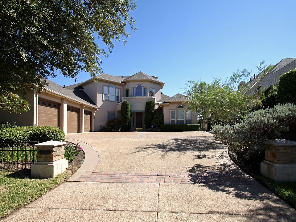 1st image of 1315 Regency Ct