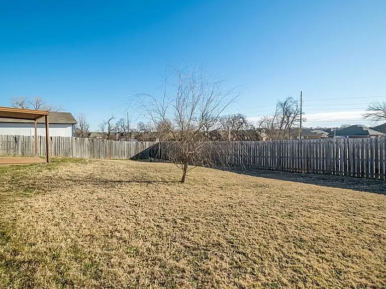 1000 Cottonwood Dr — Photo 22